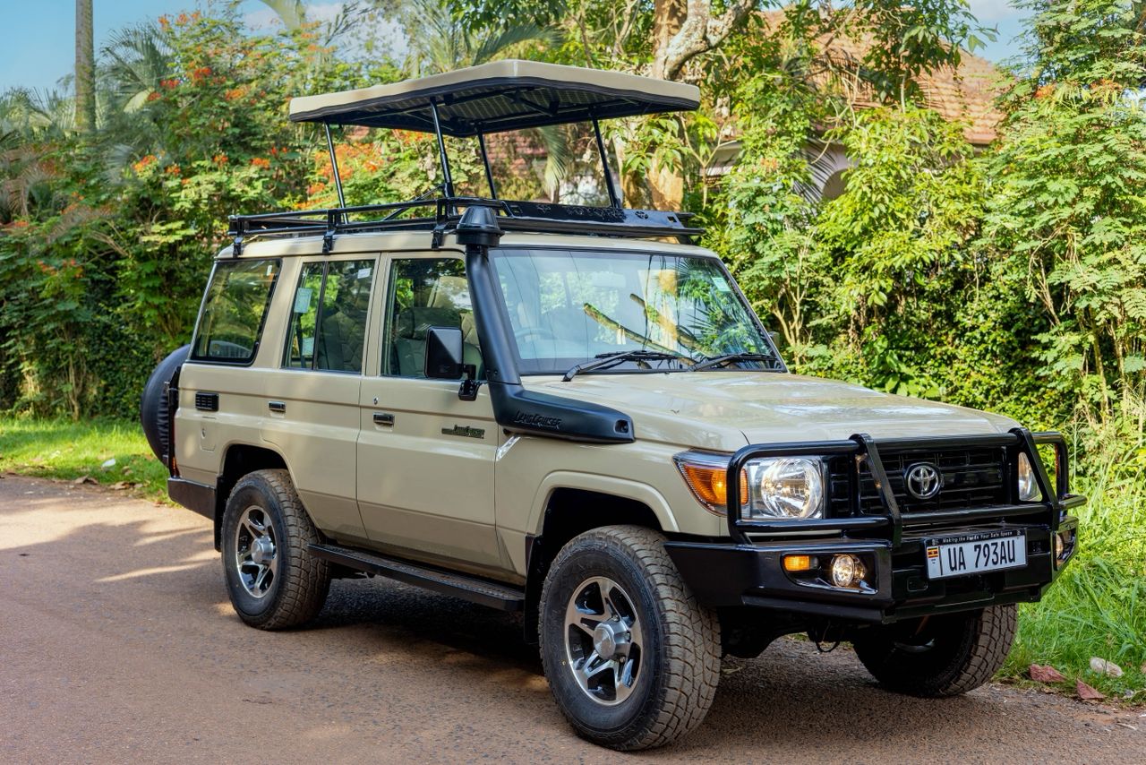 4x4 Land Cruiser LX Hard Top